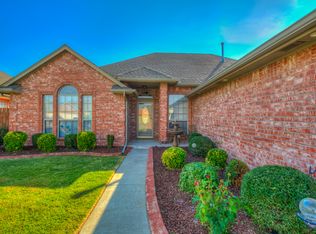 10628 NW 40th Ter, Yukon, OK 73099