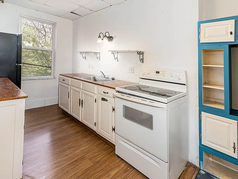 213 Mulberry St #2 — Photo 2