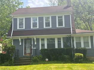 961 Montford Rd, Cleveland Heights, OH 44121