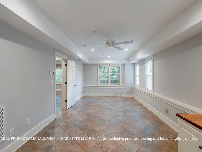 529 Queens Rd — Photo 78