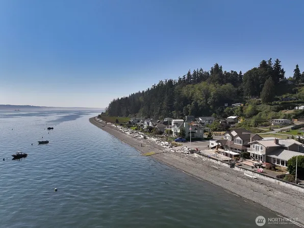 4913 Marshall Road, Clinton, WA 98236