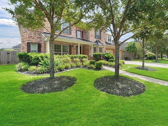 3rd image of 2335 Monarch Terrace Dr