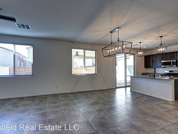 5th image of 5853 Lavender Breeze St #C4