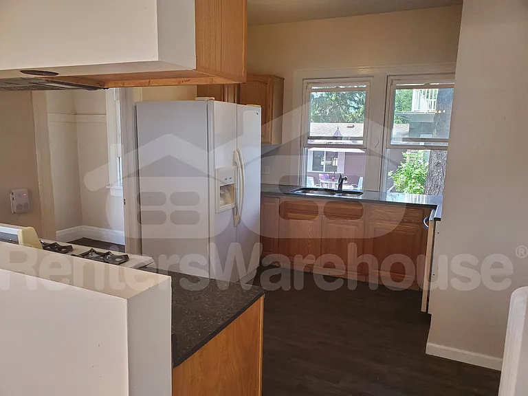 608 Red Wing Ave — Photo 6