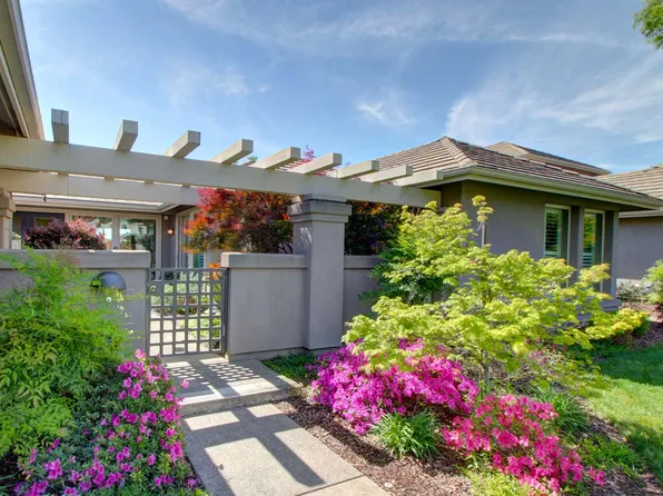 9508 Golf Course Ln, Elk Grove, CA 95758