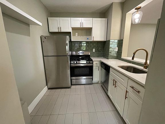 2nd image of 4403 W Pine Blvd #801