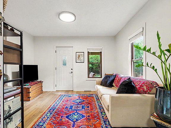 3rd image of 4175 Dexter Ann Arbor Rd