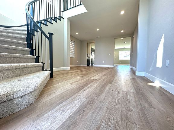 2nd image of 3361 Vista Meadows Dr