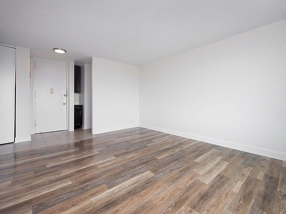 4th image of 3333D Broadway #D32e