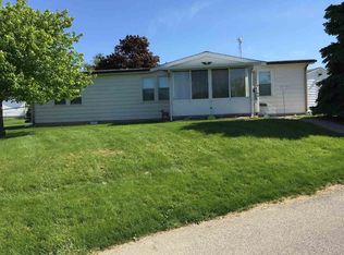 525 E Commercial St, Hartford City, IN 47348