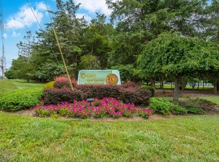 40 Beaconsfield Pl #40, Somerset, NJ 08873