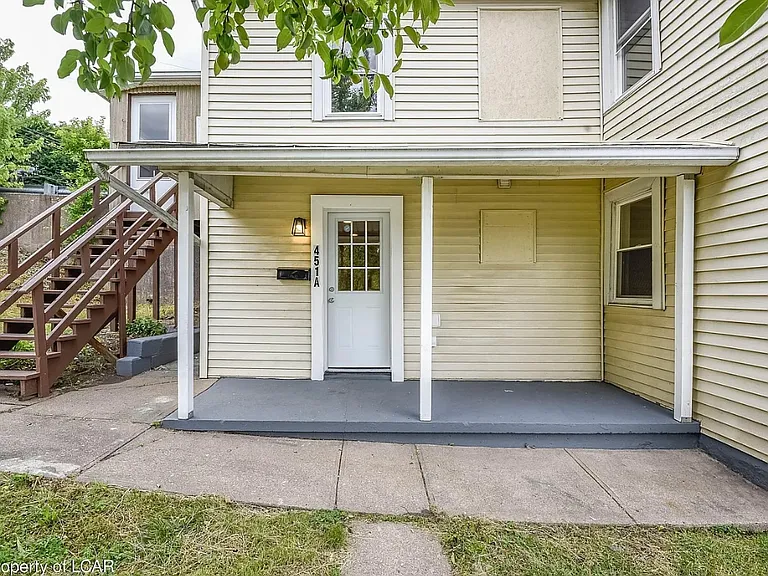 451 Moss St #1 — Photo 1