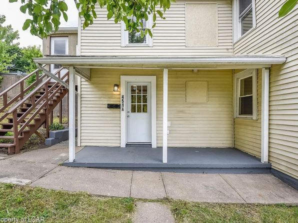 451 Moss St Unit 1