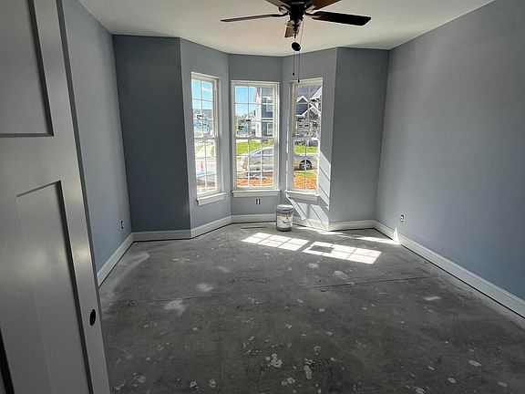 5th image of 650 Harvey Ln #21