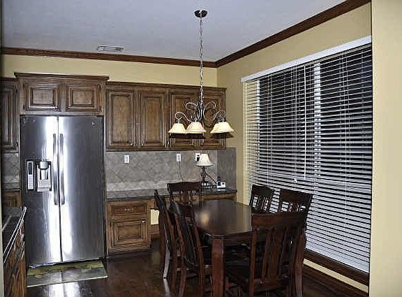 4th image of 7649 Cedar Elm Dr
