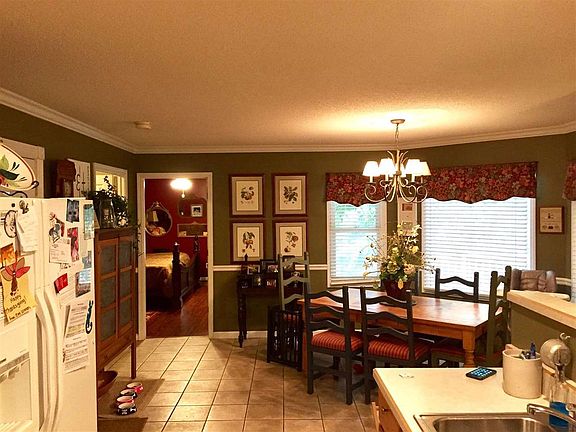 4th image of 306 Eagle Lake Dr