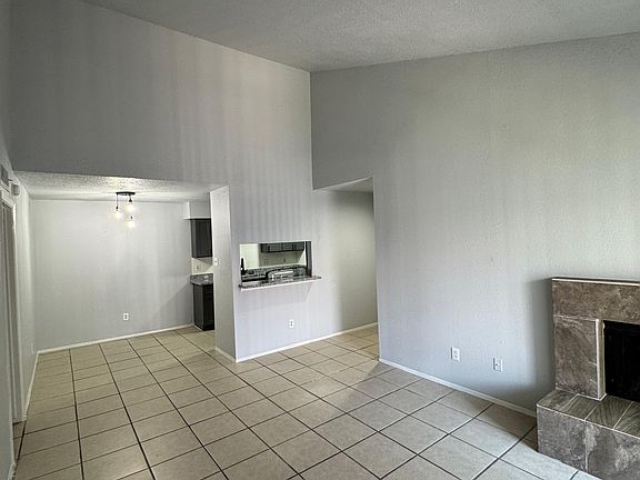 3rd image of 8034 Antoine Dr APT 202