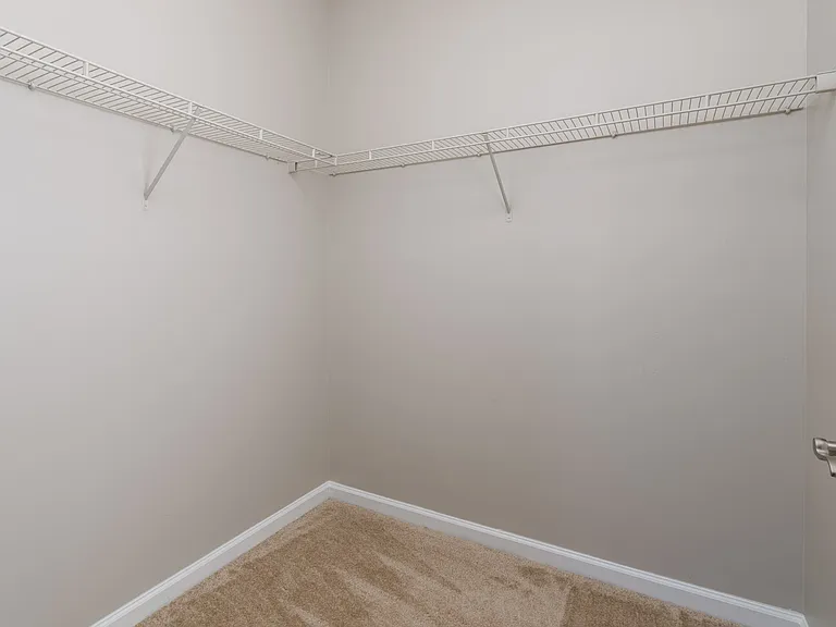 Marshall Square Apartments — Photo 13