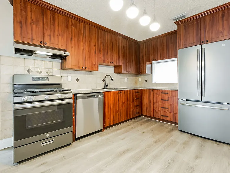 5872 Corson Pl — Photo 8