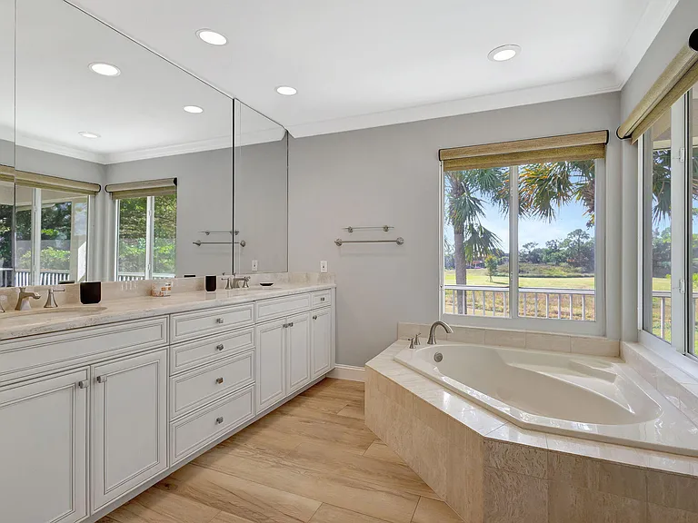 11839 Pebblewood Dr — Photo 34
