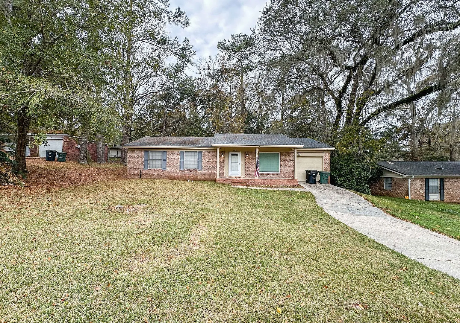 4 bedroom/2 bath Home in the NW with Easy Access to I10 — Photo 2