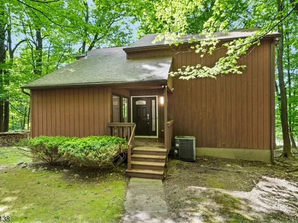 19 Village Way #7 H, Vernon Twp., NJ 07462