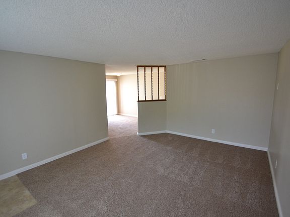 3rd image of 18869 N Lockewood Ln