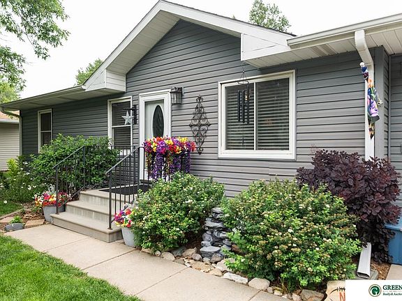 2nd image of 1519 Raell Dr