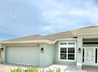 2435 Twin Lake View Rd, Winter Haven, FL 33881