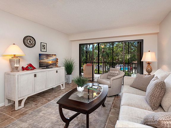 3rd image of 792 Bird Bay Way