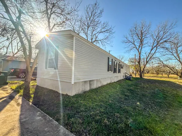 156 Oak St #152, Maxwell, TX 78656