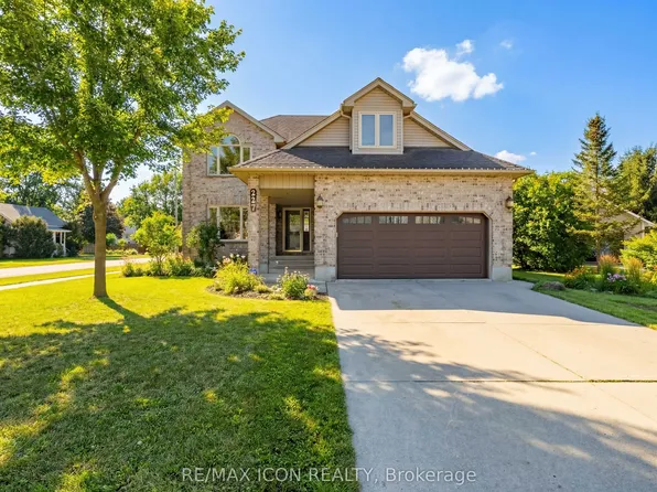 227 William St E, North Middlesex, ON N0M 2K0