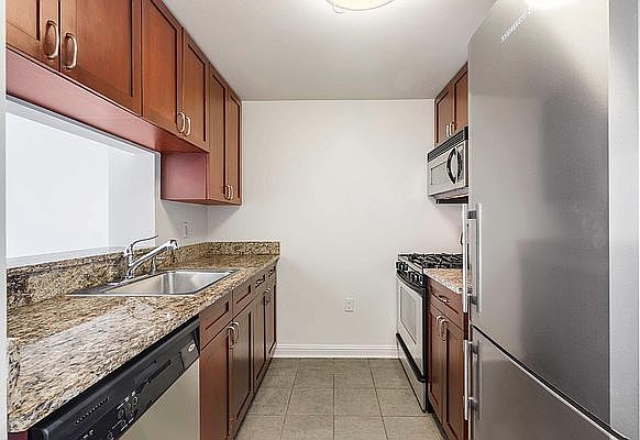 1st image of 211 N End Ave APT 6G
