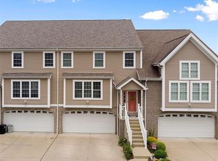 1061 E Waterford Ct, Canonsburg, PA