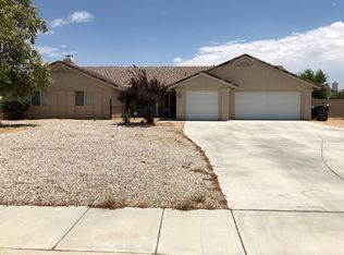 13861 Ivanpah Rd, Apple Valley, CA 92307