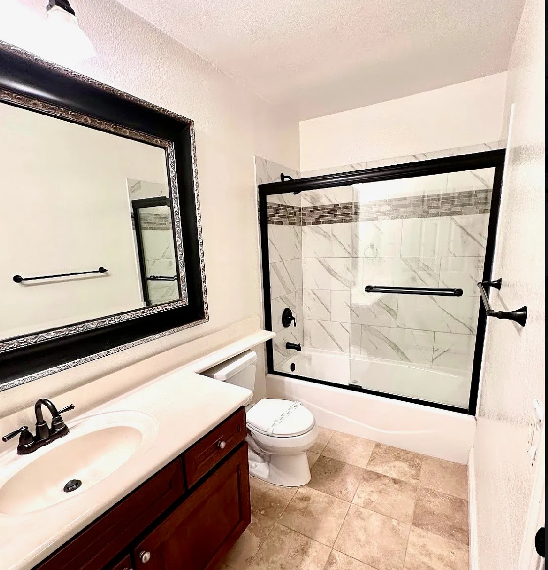 2 bed, 1017 sqft, $3,200 — Photo 4