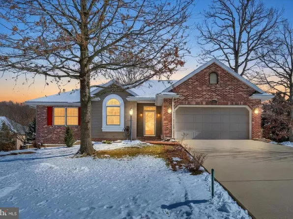 6967 Fairway Oaks, Fayetteville, PA 17222