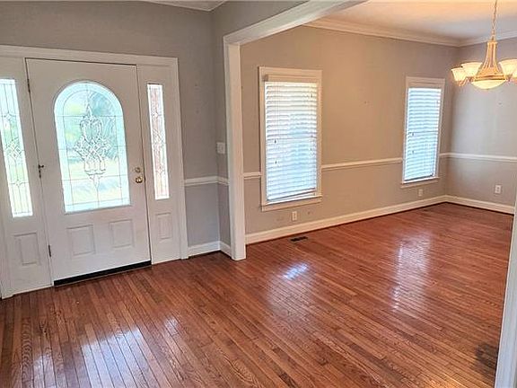 3rd image of 105 Sprinkle Mill Cir
