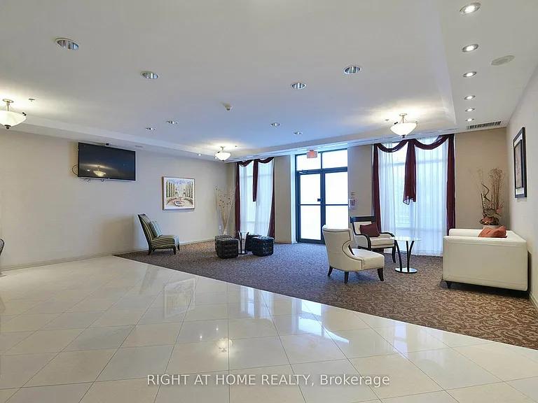 220 Forum Dr #907 — Photo 32