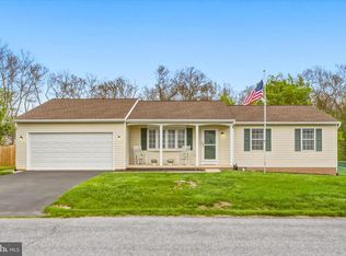 19723 Marigold Dr, Hagerstown, MD 21742
