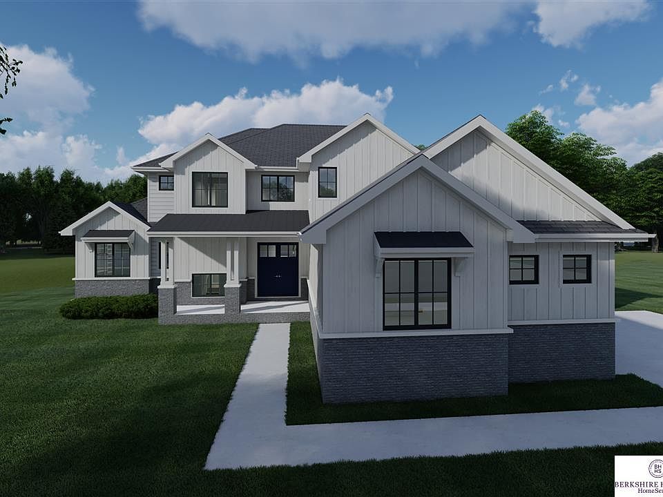 1st image of 1919 S 208th St