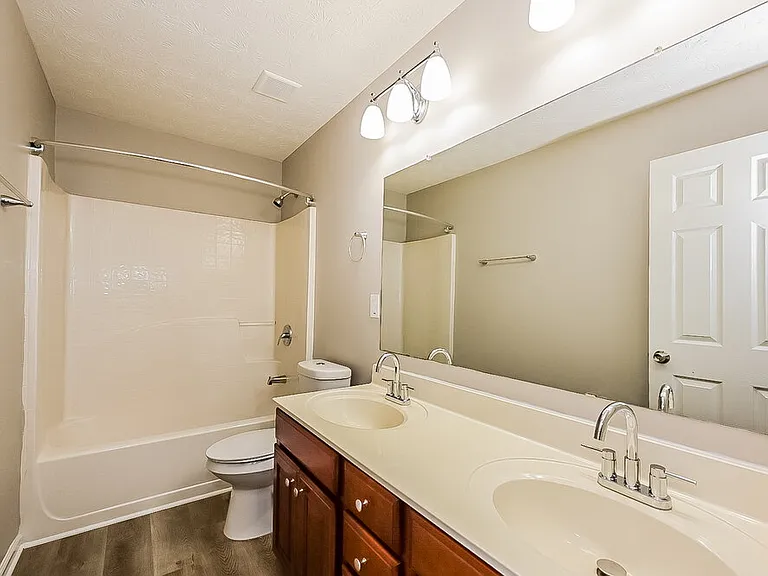135 Greenland Dr — Photo 19