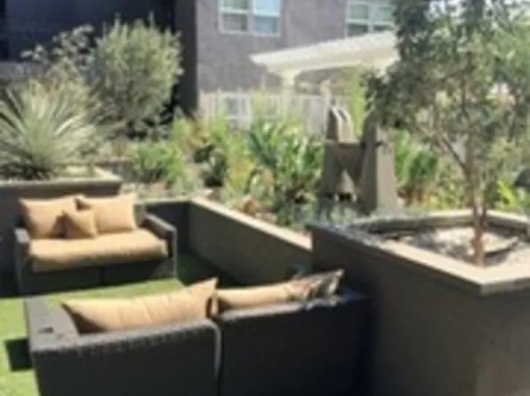 11925 Kling St APT 109, Valley Village, CA 91607