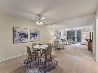 1601 N Innsbruck Dr APT 125, Fridley, MN 55432