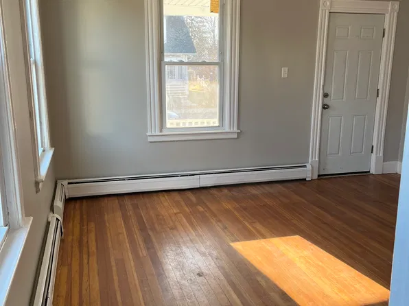 13 Russell St #13, Manchester, CT 06040
