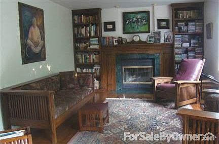 Family room
						:
						Oak built in book cases and custom made mantle.