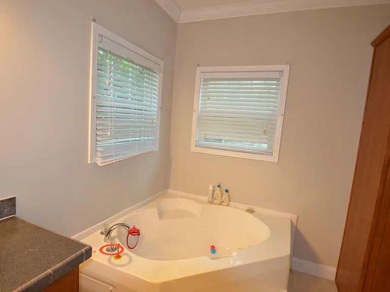 116 Justice St — Photo 18