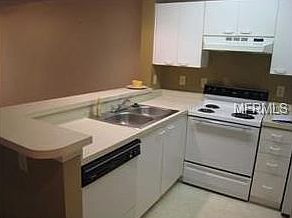 5th image of 4211 Chatham Oak Ct APT 105