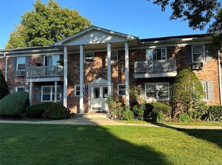 63 Fairharbor Drive #63, Patchogue, NY 11772