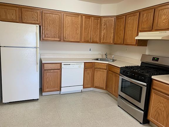 2nd image of 2377 Bell Blvd #2F